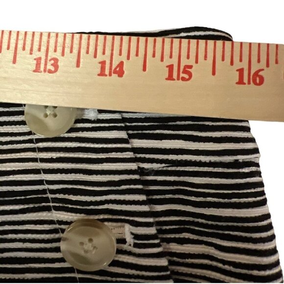 Ann Taylor Loft The Riviera Short Button Detail Blue Stripe Shorts Women's 2 - Picture 3 of 10